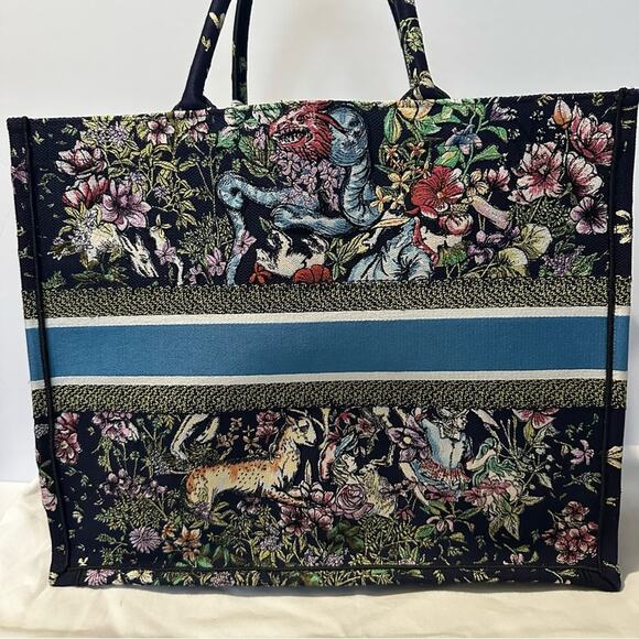 Christian Dior Book Tote Bag NWT D-Constellation Embroidery Blue - Picture 3 of 14